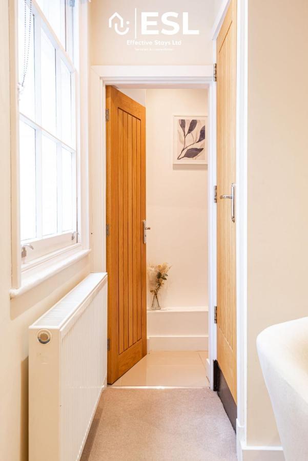 Super Central - Quiet - 2 Bedroom Cottage Shrewsbury Bagian luar foto